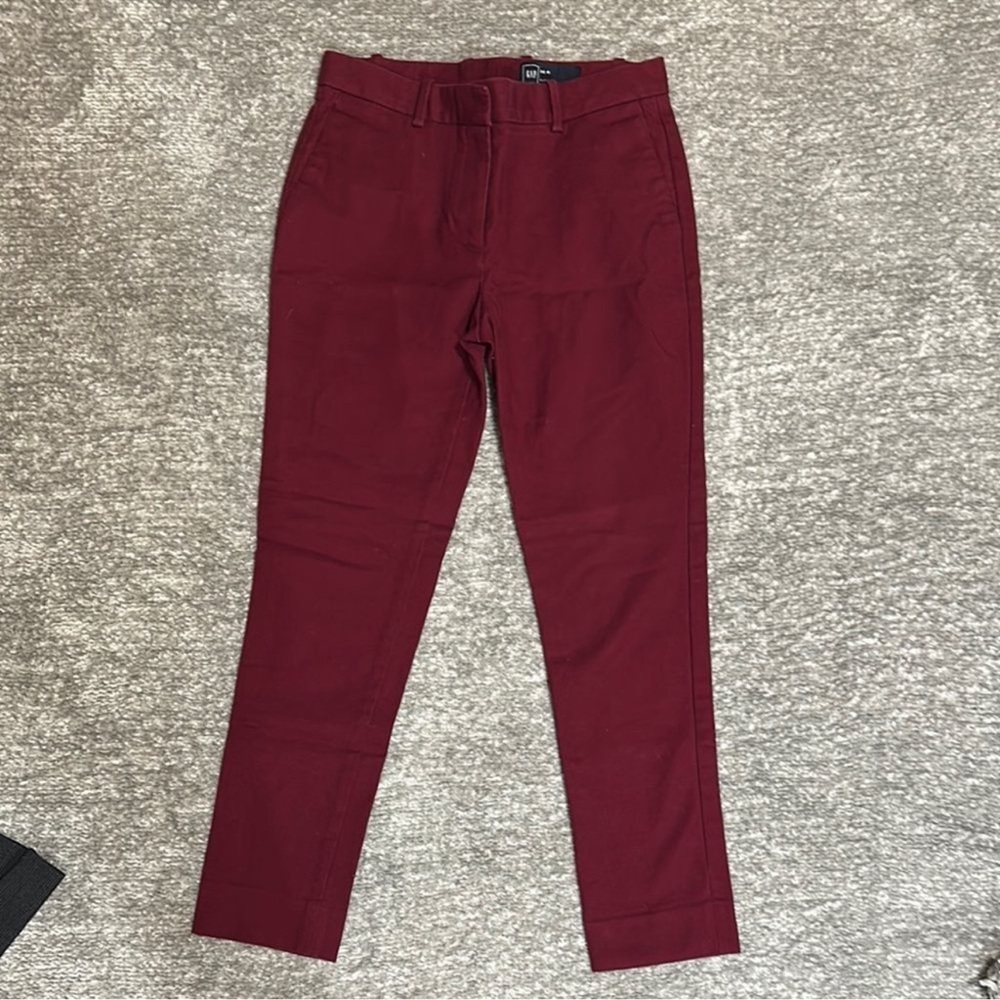 EEUC women’s gap burgundy slim crop pant size 00